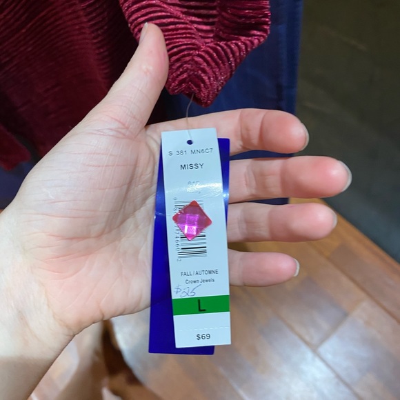 Women's Size Large Nygård Burgandy Sweater - Picture 4 of 4